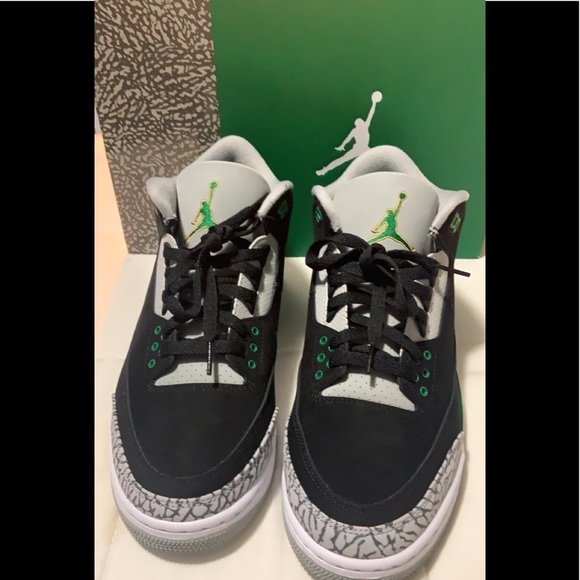 Air Jordan 3 Green Pine Size 10